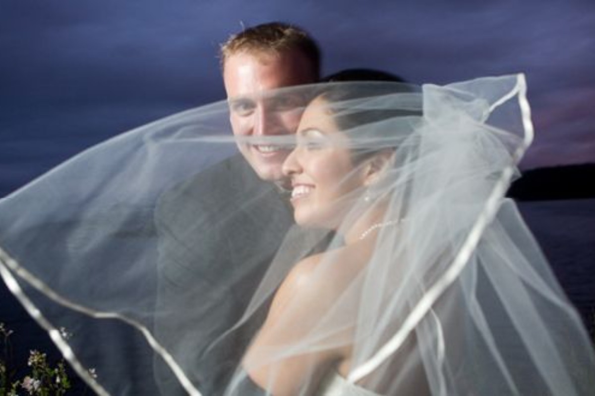 Outlook Inn - Weddings - Happy Couple & Veil